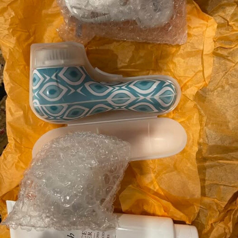 Clarisonic face cleanser